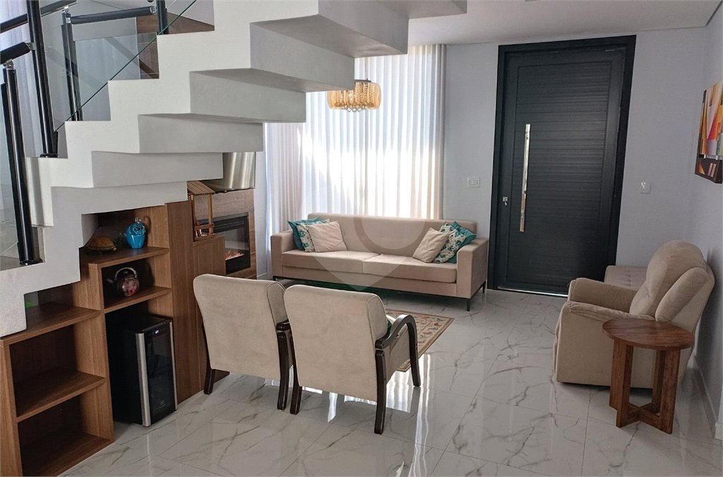 Casa à venda com 3 suítes no condomínio Granja Deolinda, Sorocaba - SP