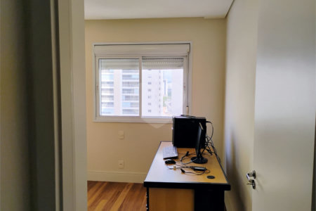 Apartamento à venda com 3 quartos, sendo 1 suíte, no Centro, São Bernardo do Campo, SP