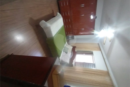 Casa à venda com 3 quartos, sendo 1 suíte,  no Centro, Mogi das Cruzes, SP