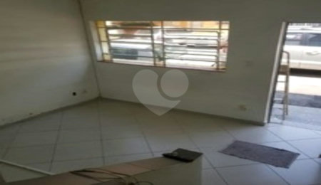Casa à venda com 4 quartos, sendo 1 suíte, em Brás, São Paulo, SP