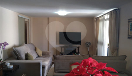 Apartamento à venda com 3 quartos, sendo 1 suíte, em Cerqueira César, São Paulo, SP