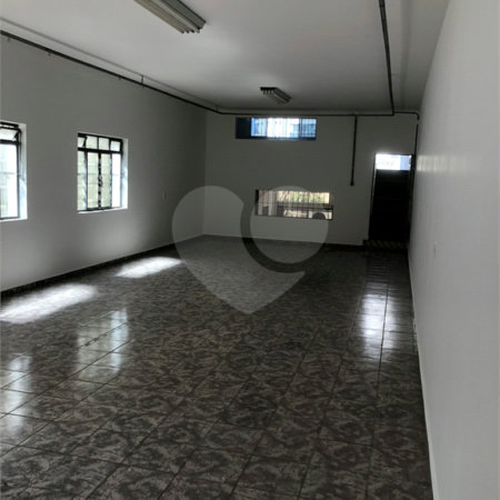 Sobrado à venda ou para alugar com 4 quartos, sendo 1 suíte, em Vila Regente Feijó, São Paulo, SP