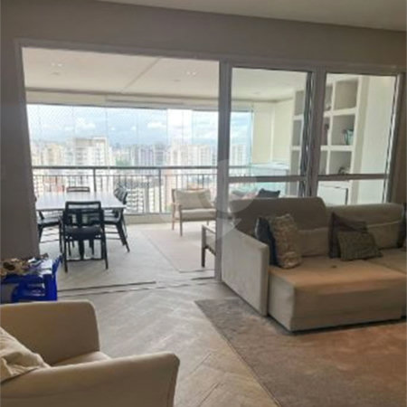 Apartamento à venda com 4 quartos, sendo 1 suíte,  em Parque São Jorge, São Paulo, SP