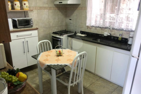 Casa à venda com 3 quartos, sendo 2 suítes,  em Jardim do Lago, Atibaia, SP
