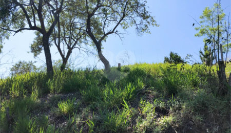 Terreno à venda em Bairro do Cambará, São Roque, SP
