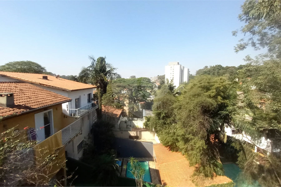 Sobrado à venda com 4 quartos, sendo 2 suítes, em Tremembé, São Paulo, SP