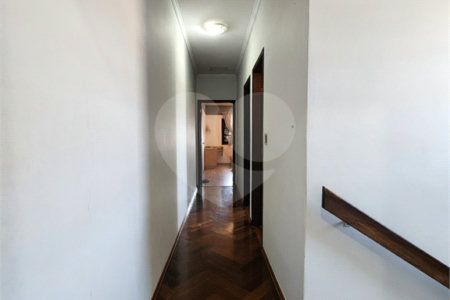 Sobrado à venda com 3 quartos, sendo 1 suíte,  em Vila Constança, São Paulo, SP