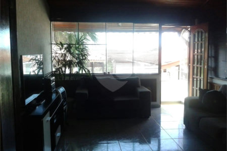 Casa à venda com 4 quartos, sendo 1 suíte, em Vila Esperia Ou Giglio, Atibaia, SP