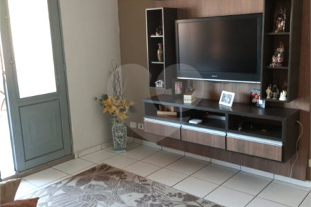 Casa à venda com 3 suítes em Jardim Três Marias, Salto, SP