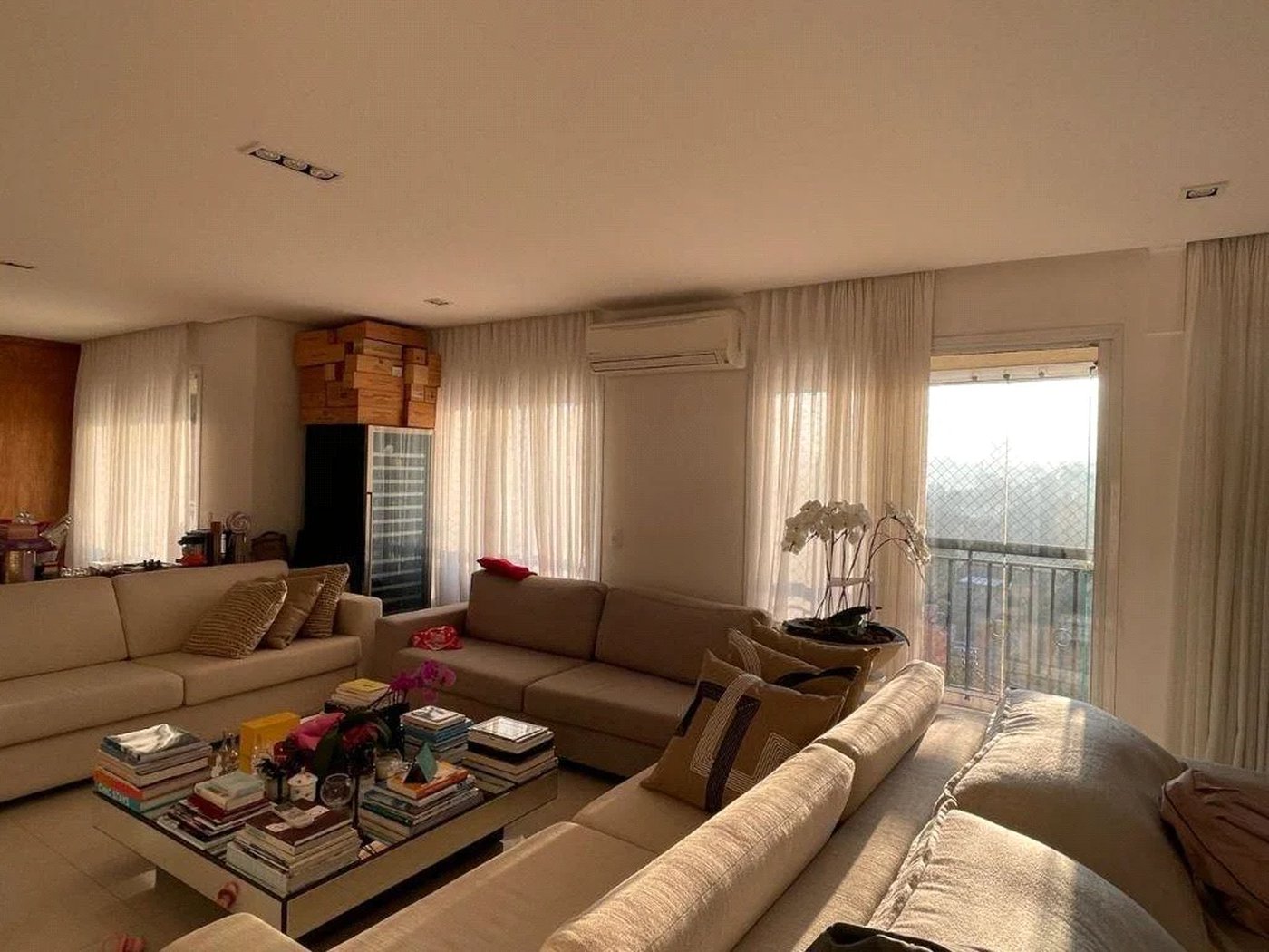 Apartamento à venda com 3 suítes em Vila Progredior, São Paulo, SP