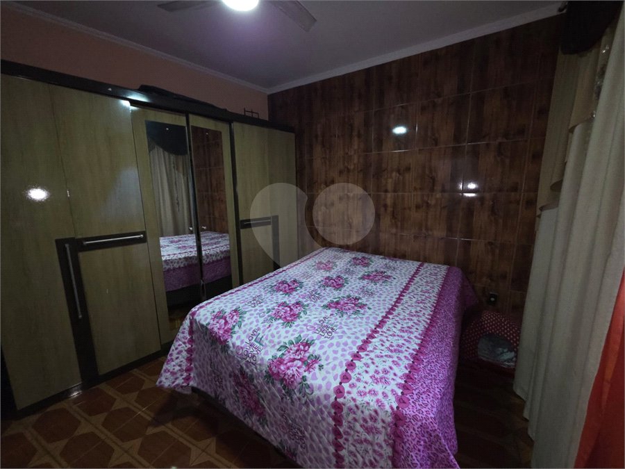 Sobrado à venda com 4 quartos, sendo 2 suítes, em Vila Nova Cachoeirinha, São Paulo, SP