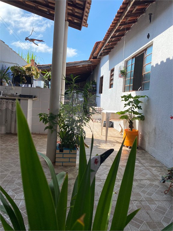 Casa à venda com 2 quartos, sendo 1 suíte, no Centro, Araçoiaba da Serra, SP