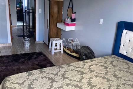 Casa à venda com 3 quartos, sendo 1 suíte, em Jardim Califórnia, Sorocaba, SP