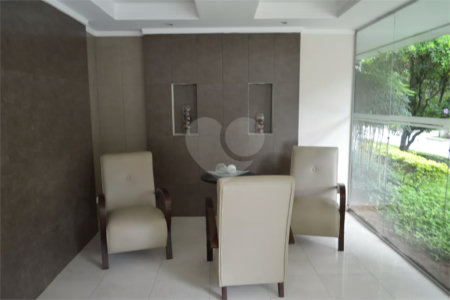 Apartamento à venda com 3 quartos, sendo 1 suíte,  em Vila Mariana, São Paulo, SP