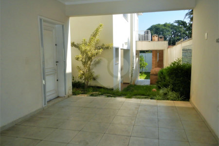 Casa à venda com 4 suítes em Vila Brasílio Machado, São Paulo, SP