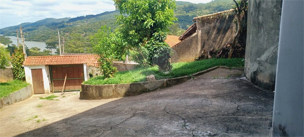 Casa à venda com 4 quartos, sendo 1 suíte, em Lavapés, Mairiporã, SP