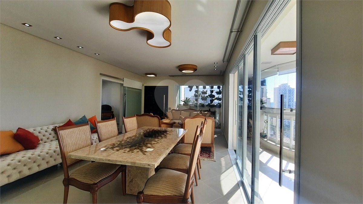 Apartamento à venda com 3 suítes em Jardim Marajoara, São Paulo, SP