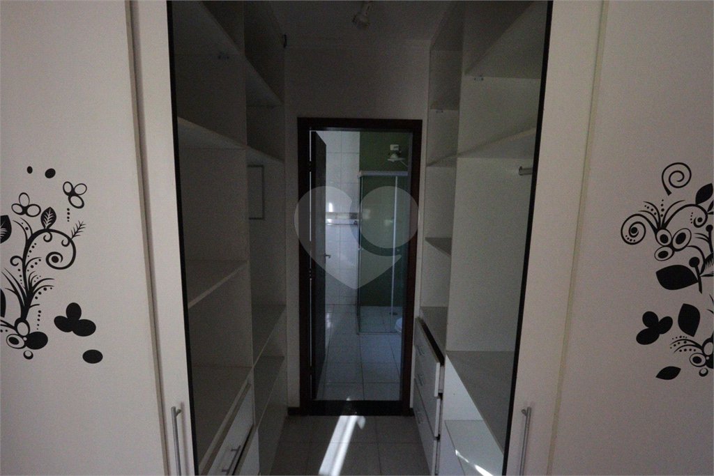 Casa à venda com 4 quartos, sendo 1 suíte, em Jardim Villaça, São Roque, SP