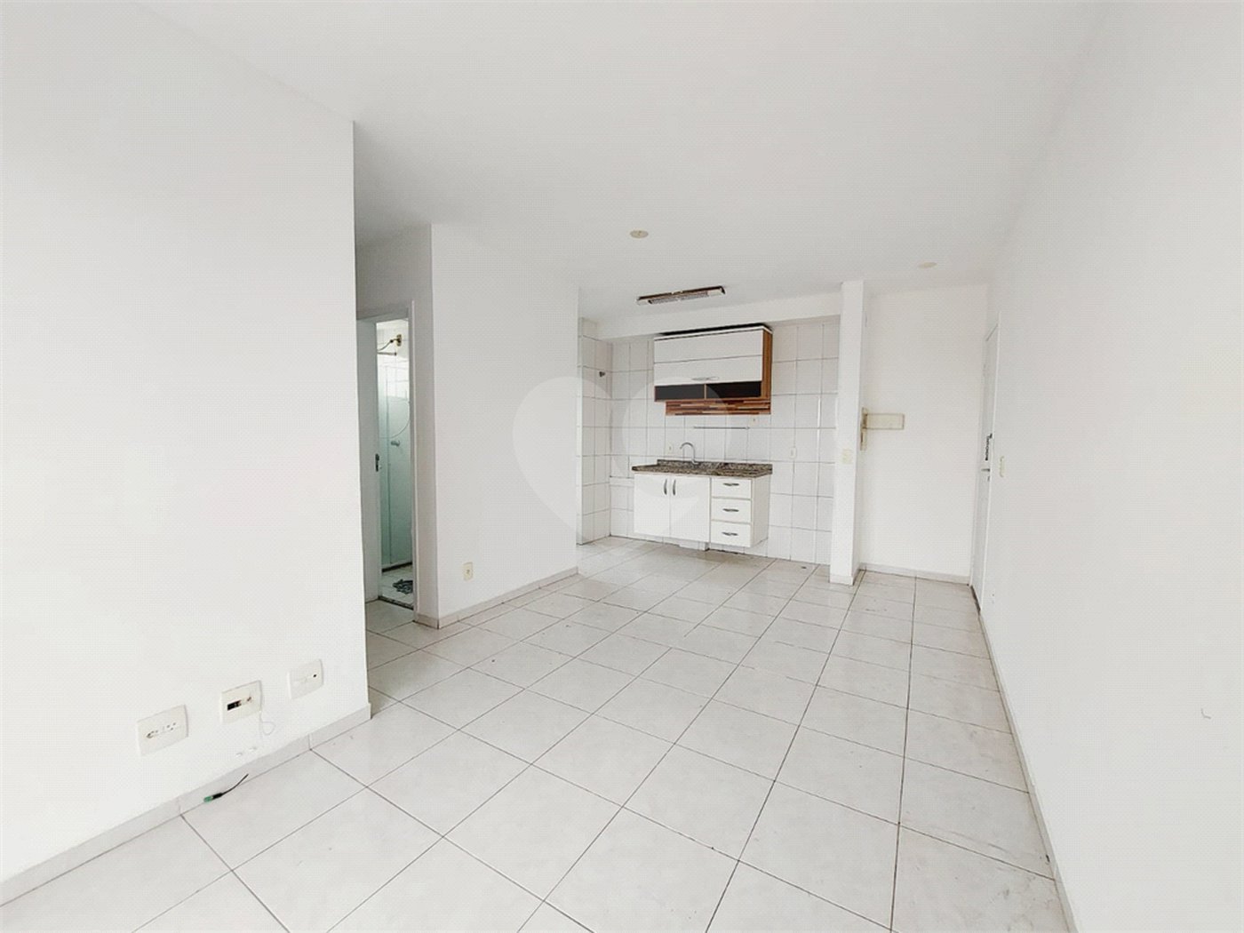Apartamento à venda ou para alugar com 2 quartos em Vila Anastácio, São Paulo, SP