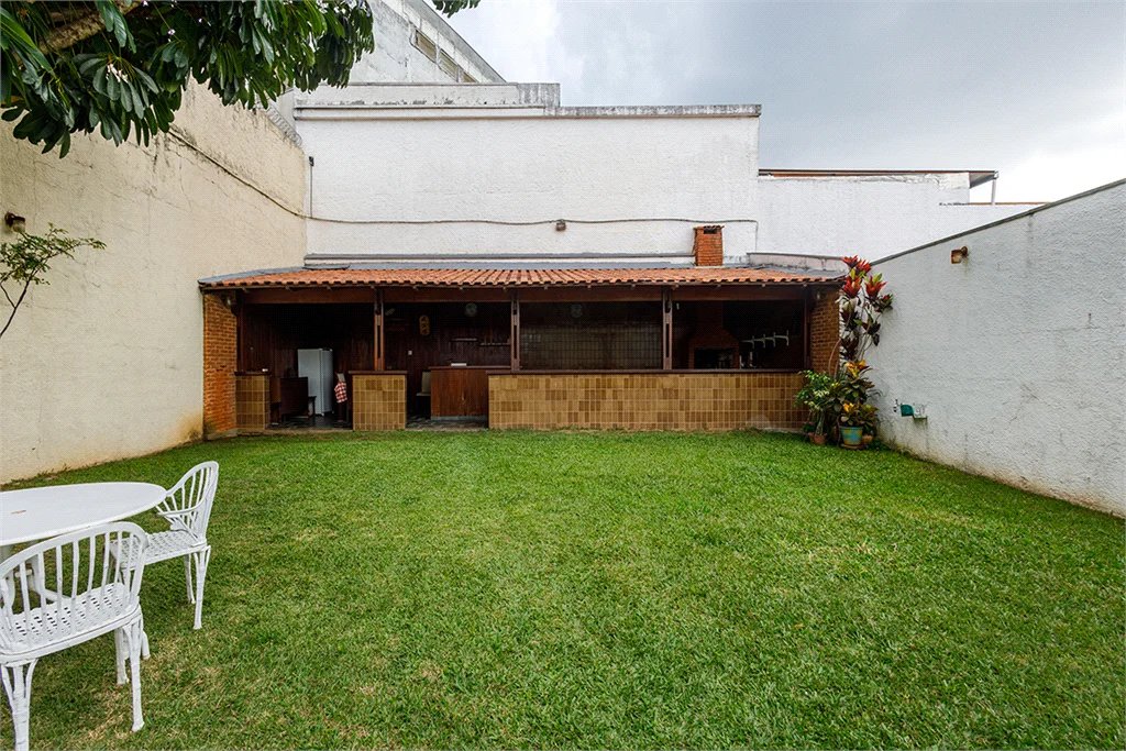 Casa à venda com 5 quartos, sendo 3 suítes, em Lapa, São Paulo, SP