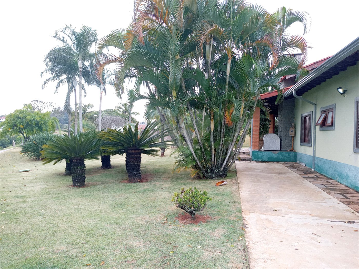 Casa à venda com 4 suítes no condomínio Estância Marambaia, Vinhedo - SP