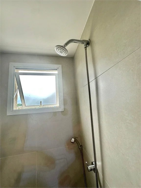 Apartamento à venda com 3 quartos, sendo 1 suíte,  em Vila Andrade, São Paulo, SP