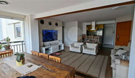 Apartamento à venda com 2 quartos, sendo 1 suíte,  em Vila Vera, São Paulo, SP