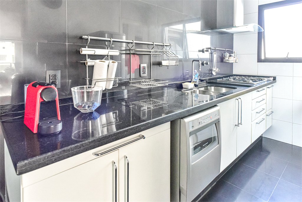 Apartamento à venda com 2 quartos, sendo 1 suíte, em Brooklin, São Paulo, SP