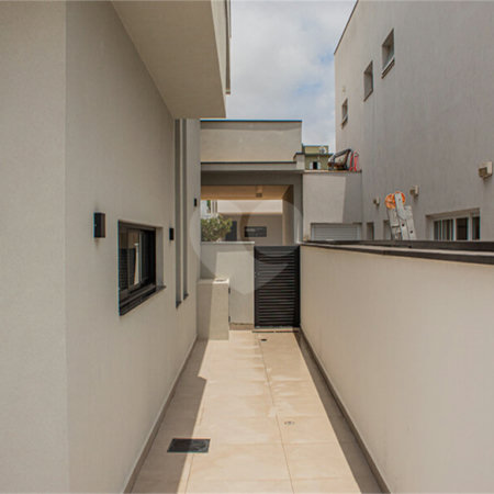 Casa à venda com 3 suítes no condomínio Residencial Central Parque, Salto - SP