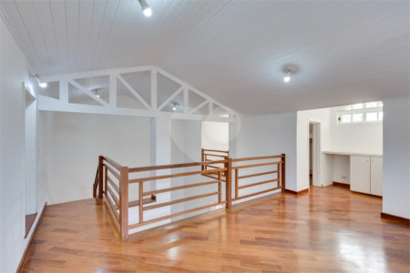 Casa para alugar com 4 quartos, sendo 2 suítes, no condomínio Cassiano Ricardo, São Paulo - SP