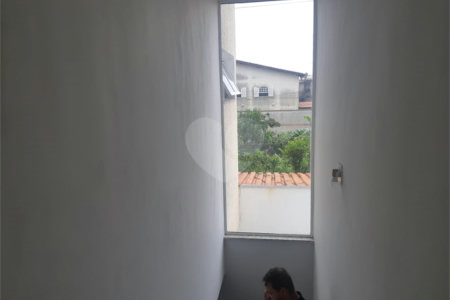 Sobrado à venda com 2 quartos, sendo 1 suíte,  em Vila Amorim, Suzano, SP