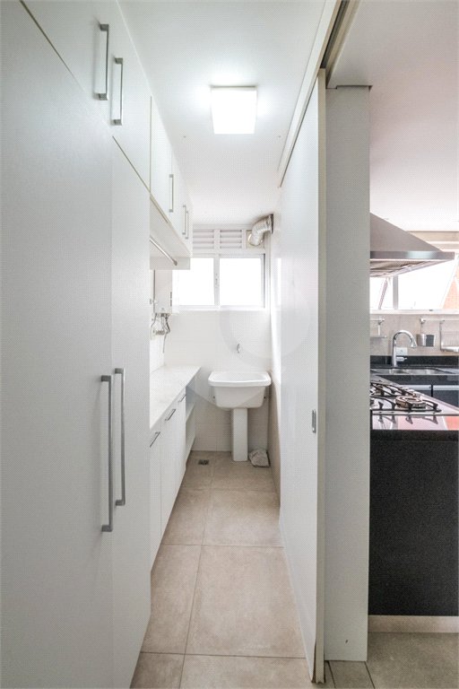 Apartamento à venda com 3 quartos, sendo 1 suíte, em Paraíso, São Paulo, SP