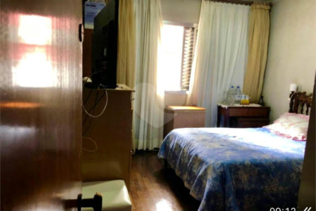 Sobrado à venda ou para alugar com 4 quartos, sendo 1 suíte, em Brooklin Paulista, São Paulo, SP