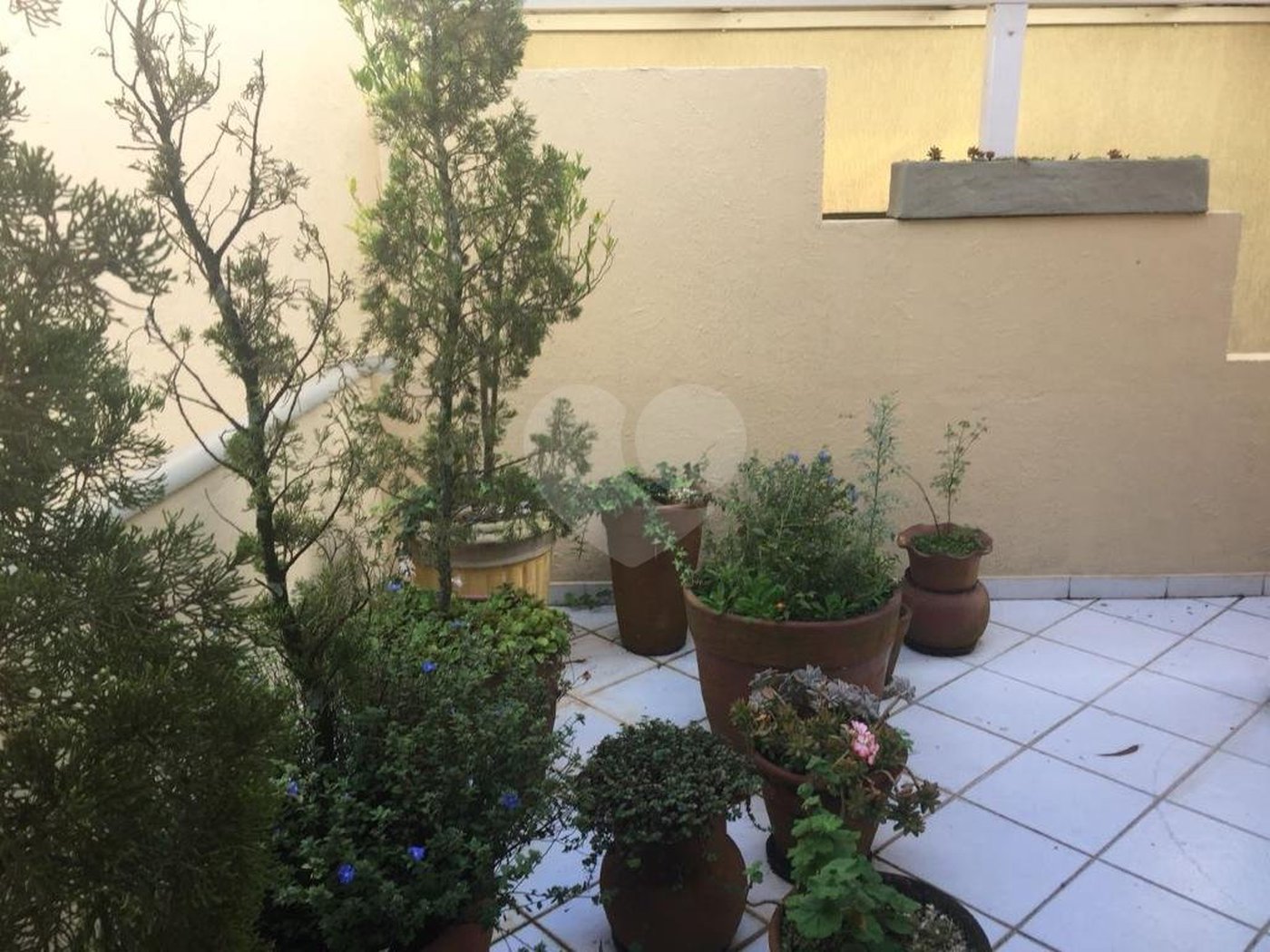 Casa à venda com 5 quartos, sendo 4 suítes, no condomínio Jardim Vitória Régia, São Paulo - SP