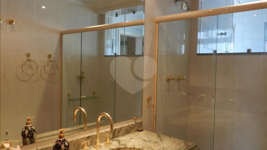 Apartamento à venda com 3 quartos, sendo 1 suíte, em Alto da Boa Vista, São Paulo, SP