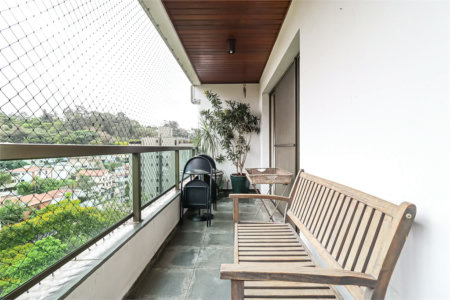 Apartamento à venda com 4 quartos, sendo 2 suítes, em Vila Morumbi, São Paulo, SP