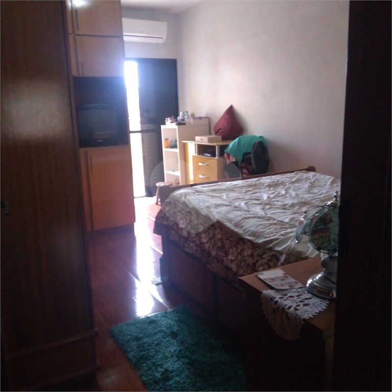 Sobrado à venda com 4 quartos, sendo 3 suítes, em Limão, São Paulo, SP