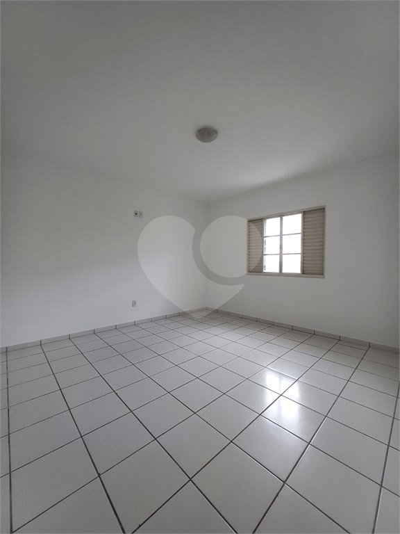Sobrado à venda com 2 quartos em Jardim Ana Maria, Sorocaba, SP