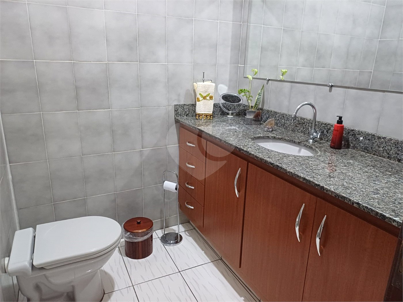 Casa à venda com 3 quartos, sendo 1 suíte, em Loteamento Rei de Ouro, Itatiba, SP