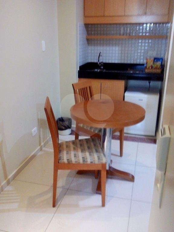 Flat à venda com 1 quarto em Santana, São Paulo, SP