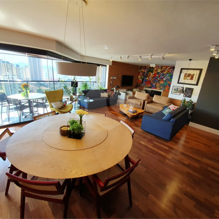 Apartamento à venda com 4 quartos, sendo 2 suítes, em Santana, São Paulo, SP