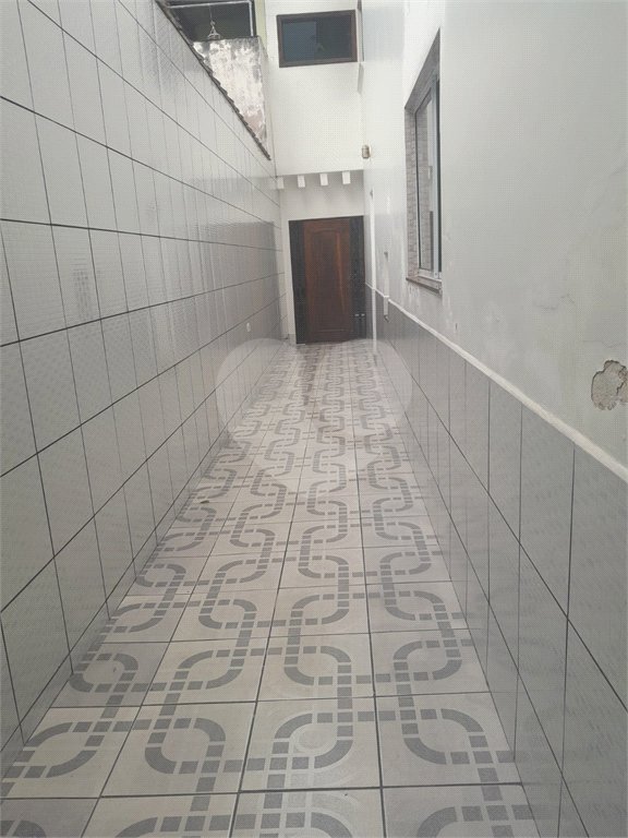 Sobrado à venda com 3 suítes em Itaim Paulista, São Paulo, SP