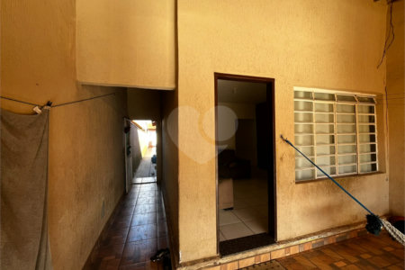 Casa à venda com 3 quartos, sendo 1 suíte,  em Vila Barth, Itapetininga, SP