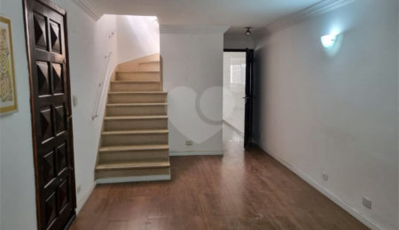 Sobrado à venda com 3 quartos, sendo 1 suíte,  em Jardim Bonfiglioli, São Paulo, SP