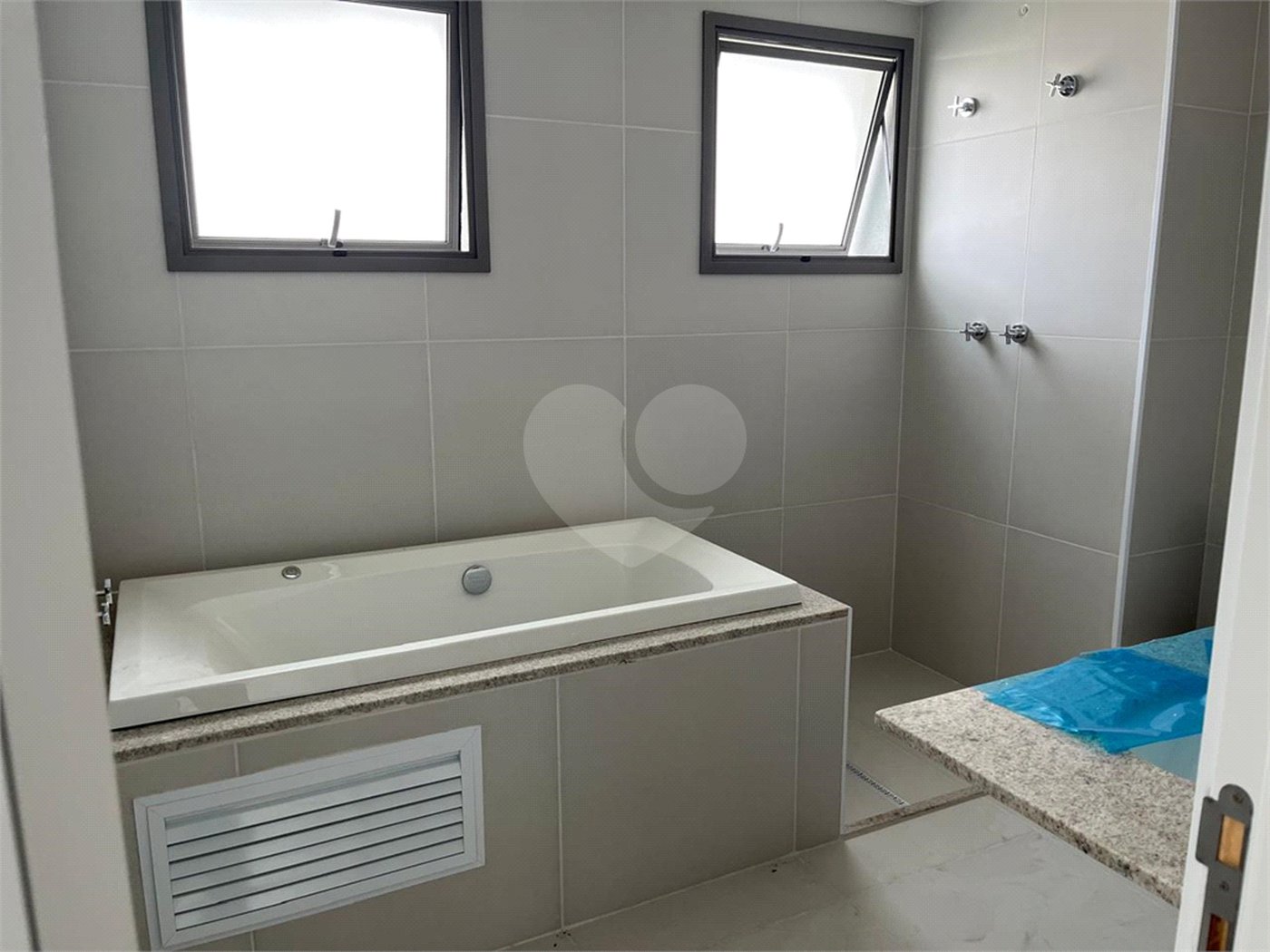 Apartamento à venda com 3 suítes em Paraíso, São Paulo, SP
