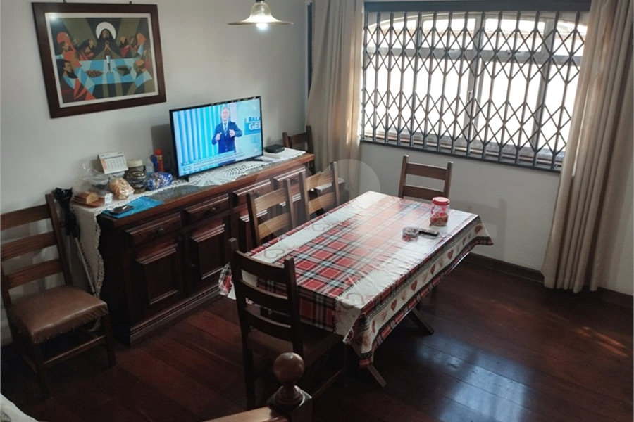 Sobrado à venda com 4 quartos, sendo 1 suíte, em Tremembé, São Paulo, SP