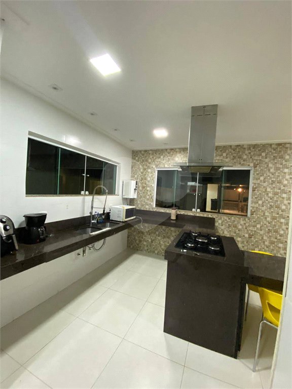 Casa à venda com 3 suítes em Caravelas, Armação dos Búzios, RJ