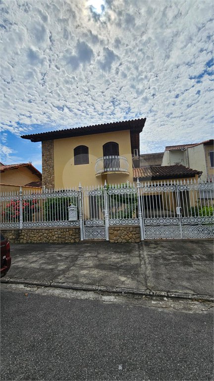 Casa à venda com 3 suítes em Campo Grande, Rio de Janeiro, RJ
