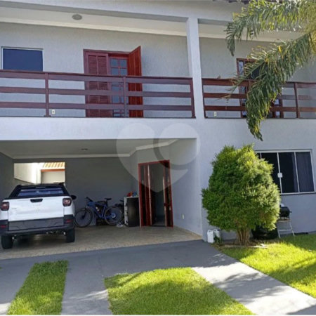 Sobrado à venda com 4 quartos, sendo 1 suíte,  em Residencial Monte Verde, Indaiatuba, SP