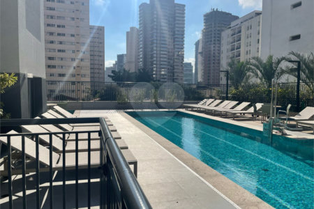 Apartamento à venda com 2 quartos, sendo 1 suíte, em Santo Amaro, São Paulo, SP